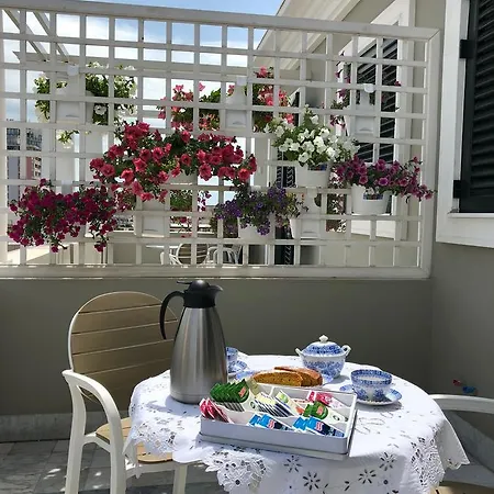 فندق Amfiteatri Boutique 4*