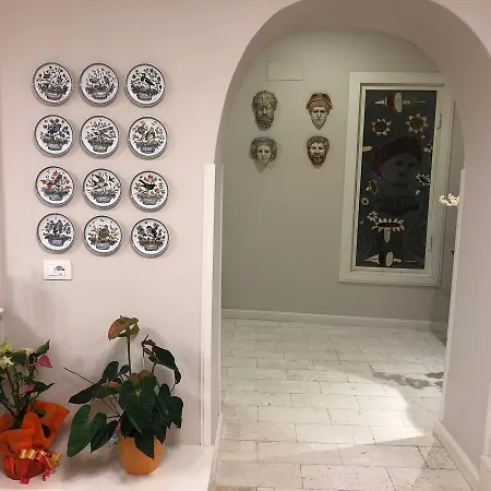 Amfiteatri Boutique دراس