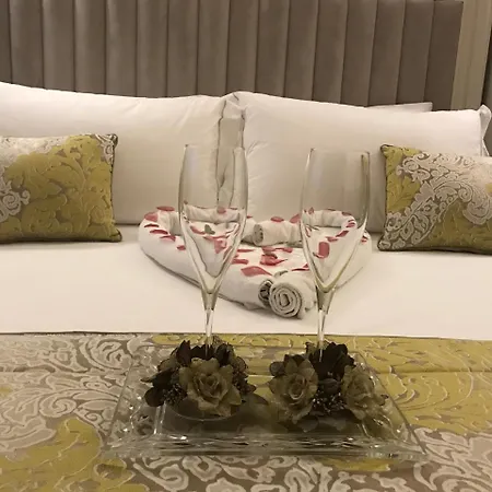 Amfiteatri Boutique דורס