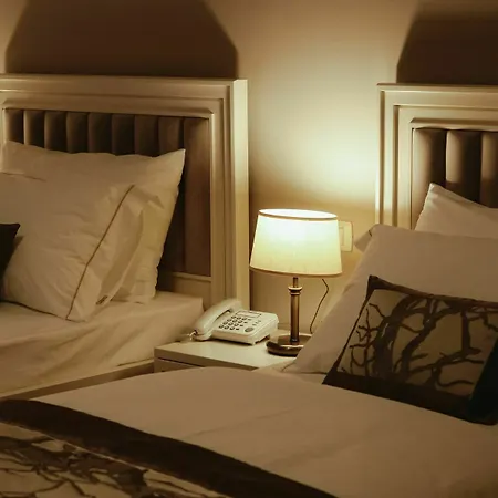 Amfiteatri Boutique Hotel 4*