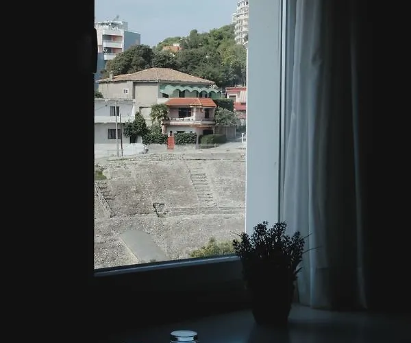 Hotel Amfiteatri Boutique 4*