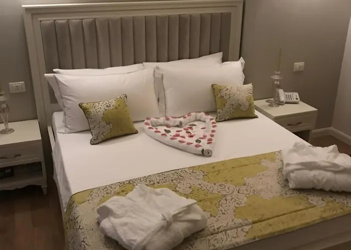 Hotel Amfiteatri Boutique 4*